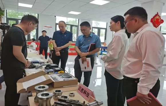 合肥精銳電力配電智能運維平臺參加紅楓社區非公黨建企業產品匯展
